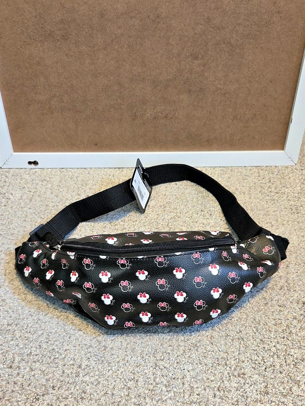 Minnie Mouse Black Crossbody Bag NWT